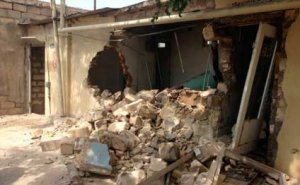 08.02.2014. -  DƏHŞƏT: Bakıda azyaşlı uşaq uçan evin altında qaldı