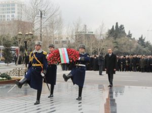 26.02.2014. -  Prezident “Xocalı” abidəsini ziyarət etdi