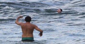 07.08.2014- Şüvəlan çimərliyində 5 uşaq dənizdə boğuldu