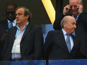 Platini Blatteri hədələdi...